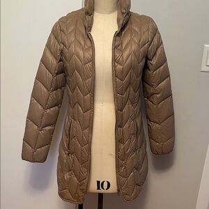 Via Spiga Women's Tan Quilted Jacket size Small